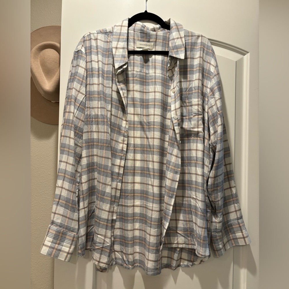Treasure & Bond plaid button down top